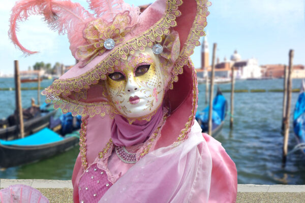 Am Valentinstag zum Kanerval in Venedig